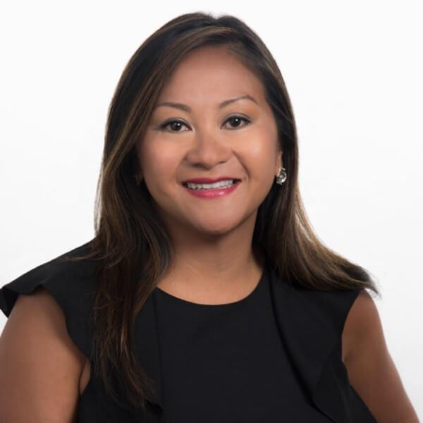 Headshot of Elaine Villas-Obusan.