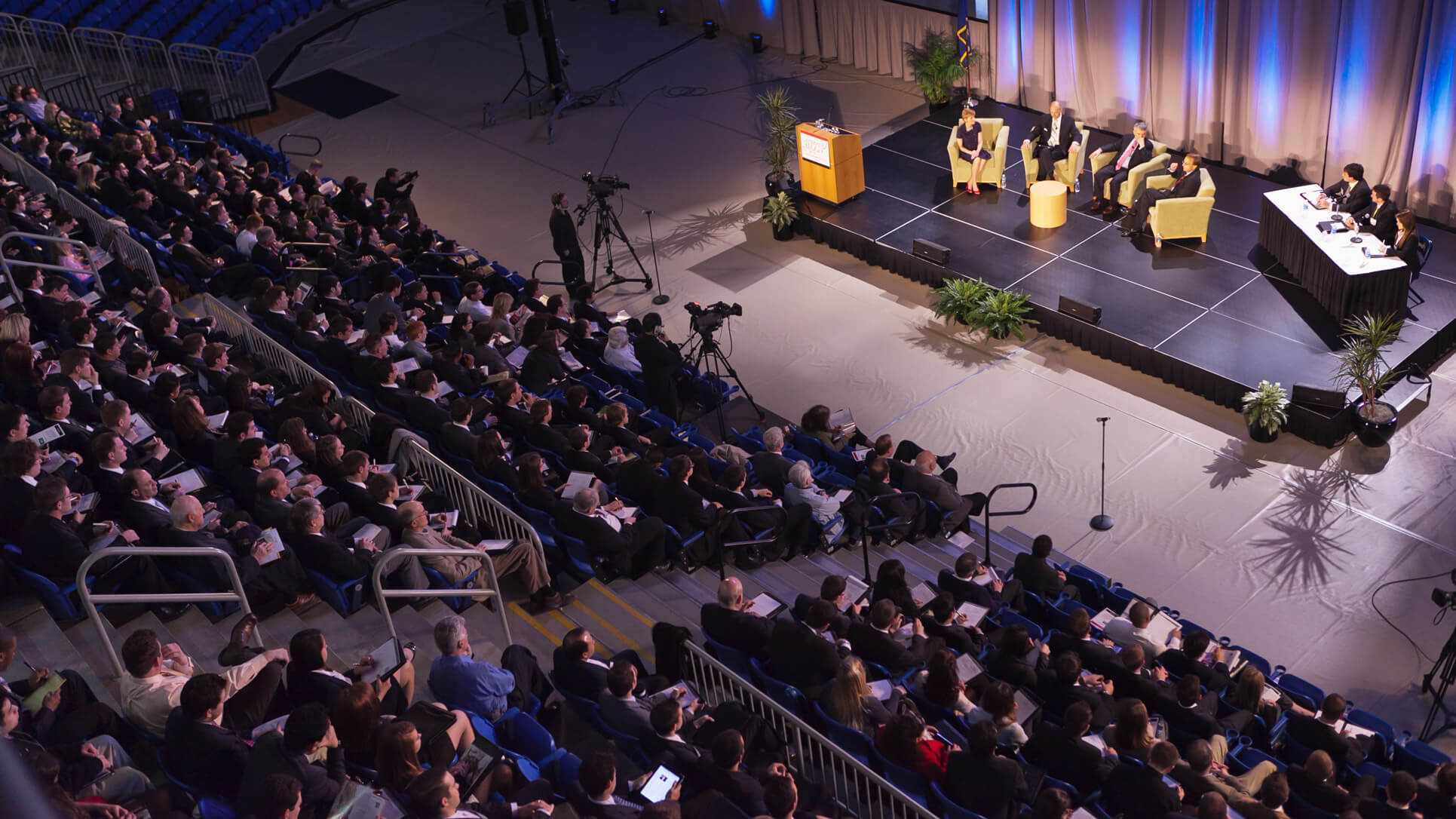 Aerial view of 2011 GAME Forum on Quinnipiac's York Hill campus.